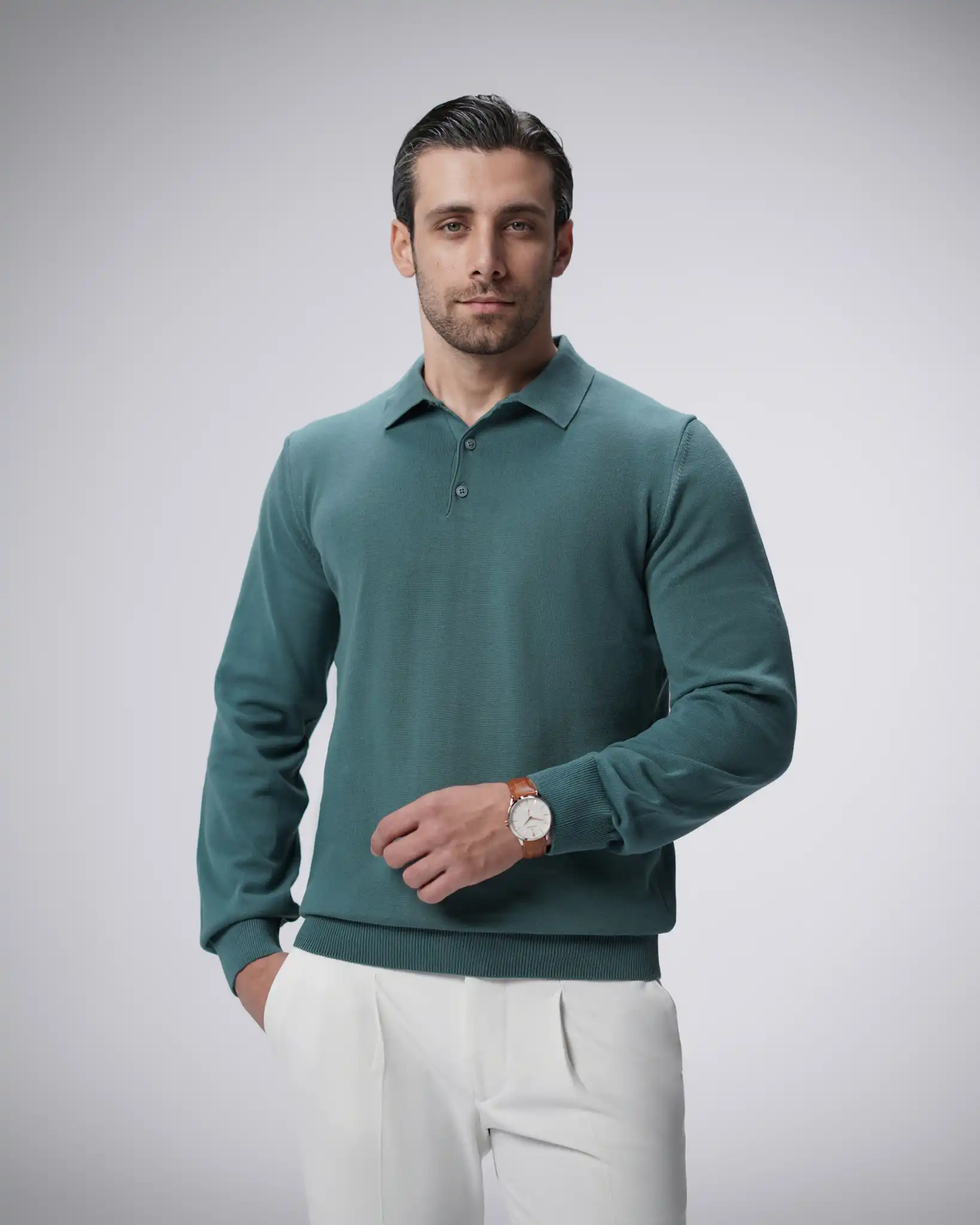 110001044116736 پلیور بافت سه دکمه یقه برگرد مردانه کد 001 - تصویر 1